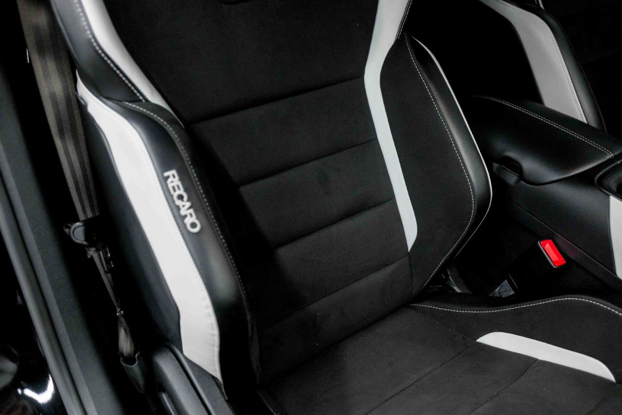 Used 2021 Ford Mustang Shelby GT500 w/ Carbon Fiber Track Pack RWD image 83