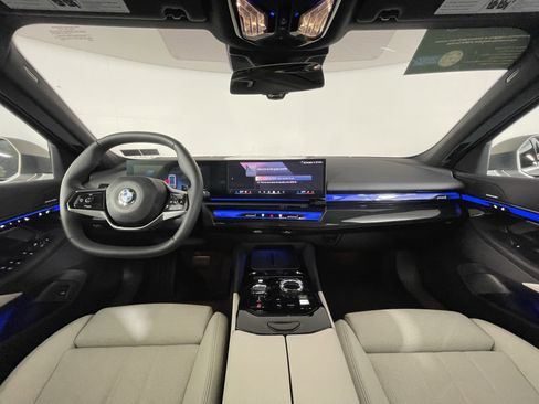 Certified 2025 BMW 540i xDrive image 15