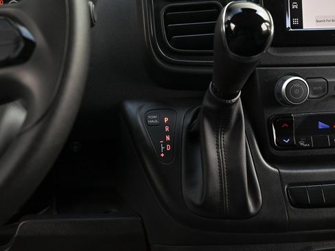 Used 2025 RAM ProMaster 2500 w/ Storage Group image 23