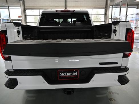 New 2026 GMC Sierra 1500 Elevation w/ Elevation Premium Package image 7