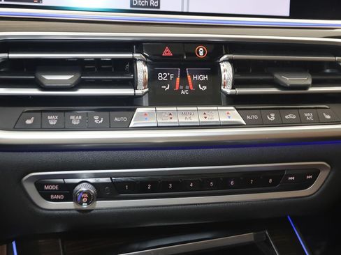 Used 2020 BMW X5 M50i w/ Executive Package AWD/4WD image 30