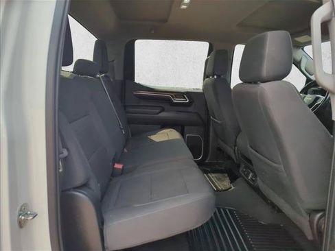 Used 2022 Chevrolet Silverado 1500 LT AWD/4WD image 18