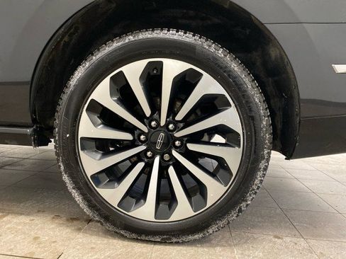 Certified 2024 Lincoln Navigator Reserve image 24