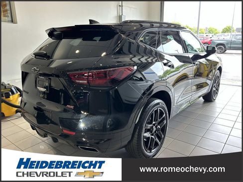 Used 2023 Chevrolet Blazer RS w/ LPO, Floor Liner Package FWD image 4
