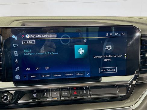 Used 2024 Chevrolet Silverado 3500 High Country w/ High Country Premium Package image 47