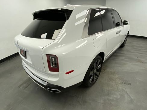 Used 2019 Rolls-Royce Cullinan AWD/4WD image 5
