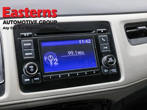 Used 2022 Honda HR-V LX image 18