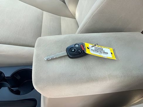 Used 2006 Honda Accord VP image 15