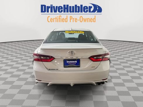 Used 2023 Toyota Camry SE image 5