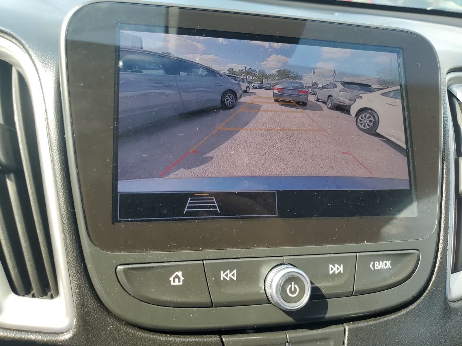 Used 2025 Chevrolet Malibu LT FWD image 23