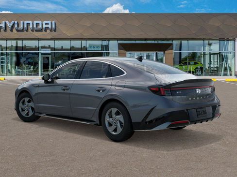 New 2026 Hyundai Sonata SE FWD image 5