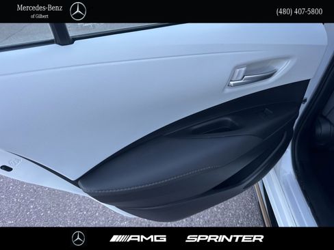 Used 2022 Toyota Corolla SE image 16