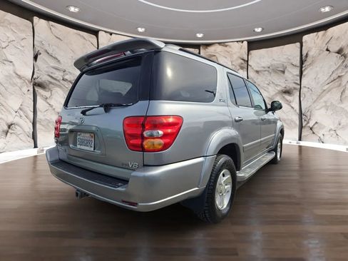Used 2003 Toyota Sequoia SR5 RWD image 6