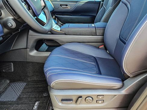 New 2026 INFINITI QX80 4WD w/ Sport Exterior Package image 13