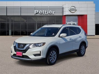 Used 2018 Nissan Rogue SV w/ Premium Package