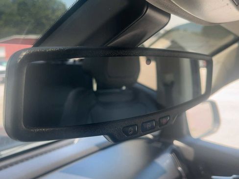 Used 2018 Chevrolet Colorado ZR2 AWD/4WD image 25