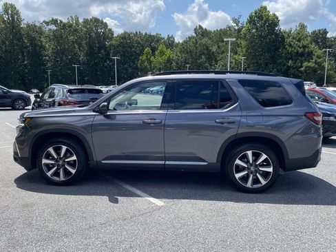 Used 2024 Honda Pilot Elite image 4