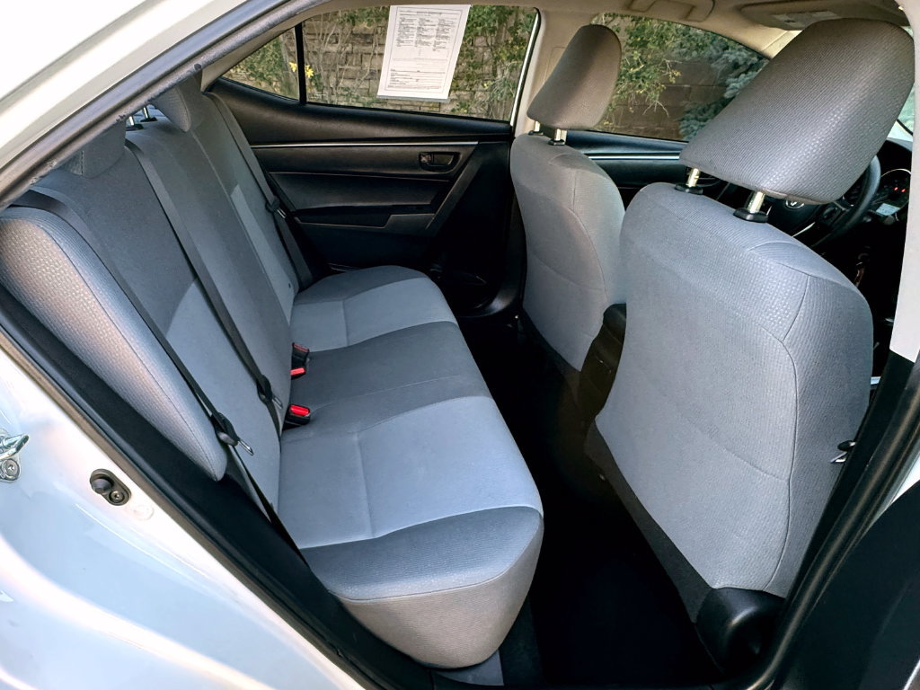 Used 2015 Toyota Corolla L FWD image 32
