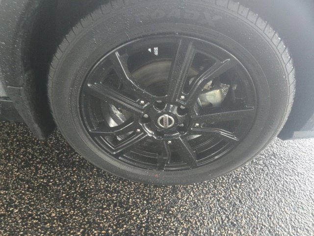 Used 2021 Nissan Kicks SR FWD image 19