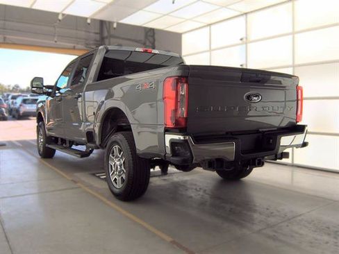 Used 2025 Ford F250 XLT AWD/4WD image 4