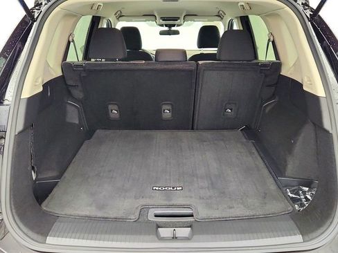 Used 2023 Nissan Rogue SV image 21
