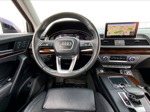 Used 2019 Audi Q5 2.0T Premium Plus w/ Premium Plus Package image 5