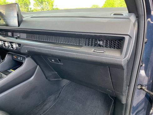 Certified 2025 Honda CR-V Sport-L image 28