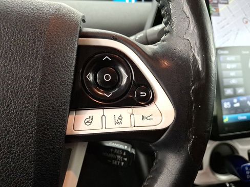 Used 2018 Toyota Prius Prime Advanced image 18