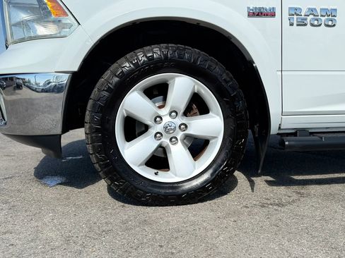 Used 2018 RAM 1500 SLT image 35