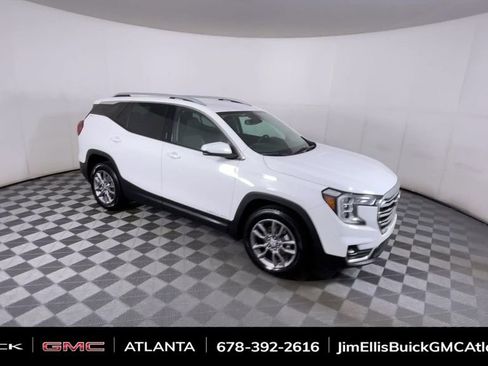 Used 2023 GMC Terrain SLT image 2