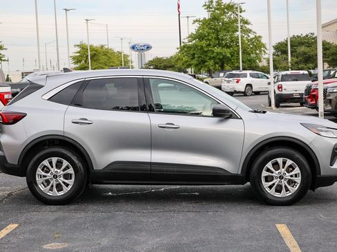 Certified 2023 Ford Escape Active AWD/4WD image 24