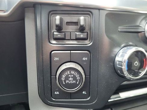 New 2025 Ford F150 Lariat w/ Equipment Group 502A High image 26