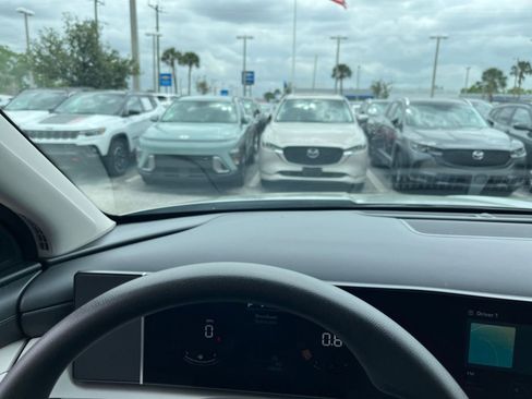 Used 2025 Hyundai Tucson SEL image 36