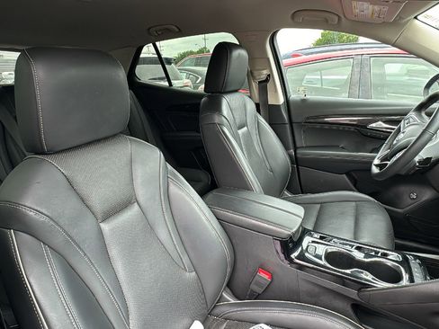 Used 2023 Buick Envision Essence FWD image 4