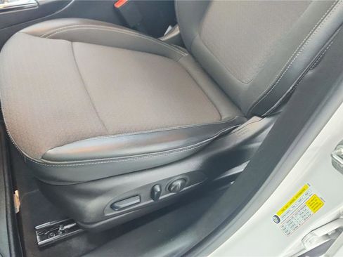 Used 2023 Buick Encore GX Select w/ Sport Touring Package image 22