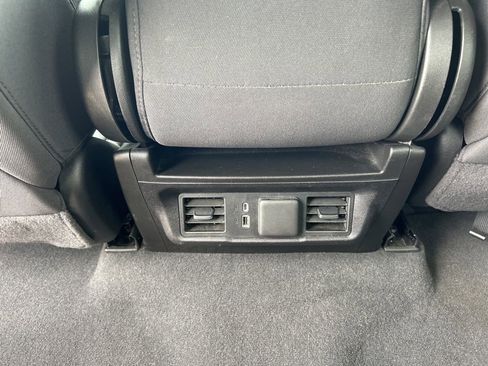 Used 2025 Chevrolet Silverado 1500 LT RWD image 10