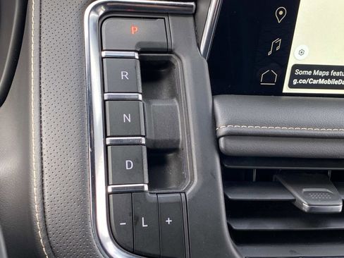 Used 2023 GMC Yukon XL SLT image 23