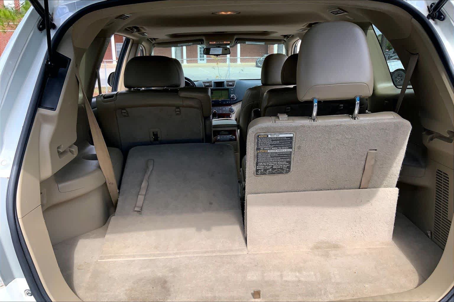 Used 2012 Toyota Highlander Limited w/ Tow Pkg FWD image 34