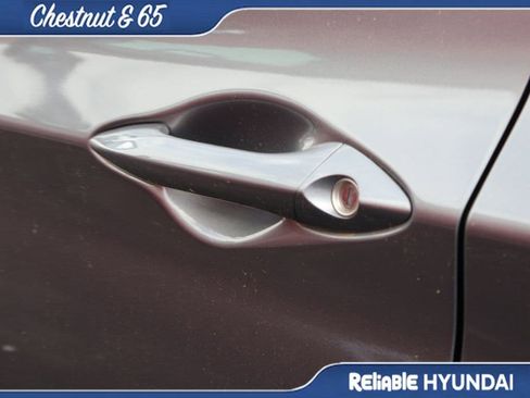 Used 2013 Hyundai Elantra GLS image 23