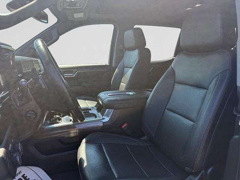 Used 2022 Chevrolet Silverado 1500 LTZ w/ LTZ Premium Package image 9