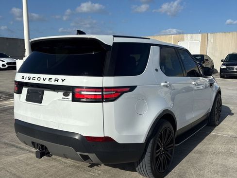 Used 2017 Land Rover Discovery HSE AWD/4WD image 5