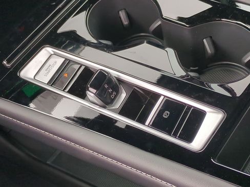 New 2026 Volkswagen Atlas Cross Sport SEL Premium R-Line image 15