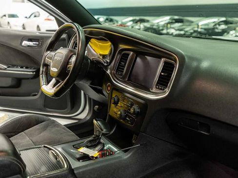Used 2018 Dodge Charger SRT Hellcat w/ Harman/Kardon Audio Group image 13