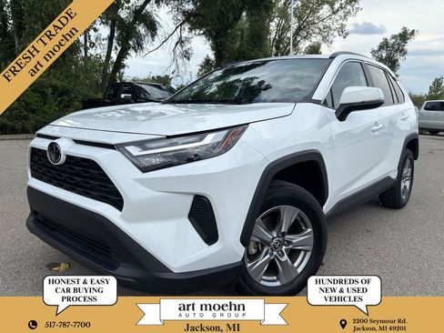Used 2025 Toyota RAV4 XLE AWD/4WD image 1