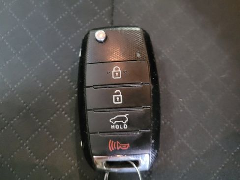 Used 2019 Kia Sorento AWD image 32