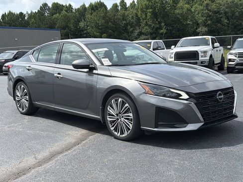 Used 2023 Nissan Altima 2.5 SL FWD image 20