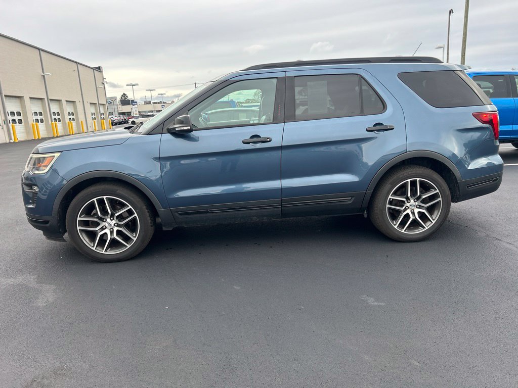 Used 2018 Ford Explorer Sport w/ Equipment Group 401A AWD/4WD image 3