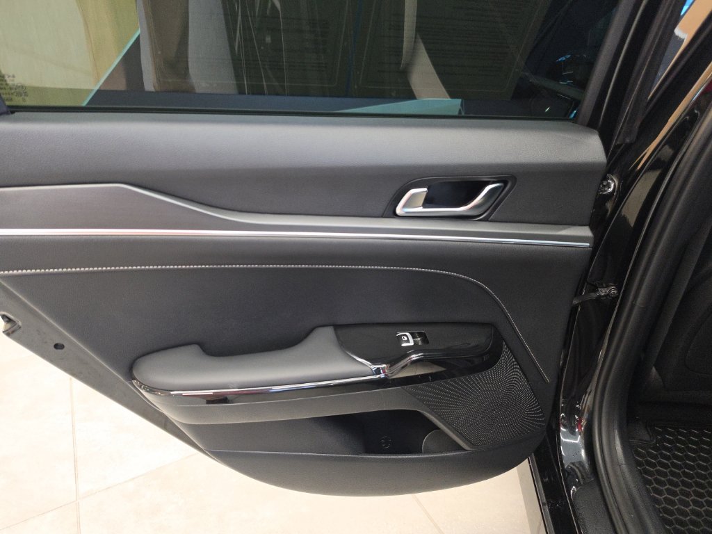 Certified 2025 Kia K5 GT-Line w/ GT-Line Premium Package FWD image 43