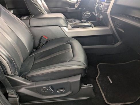 Used 2019 Ford F150 Platinum image 36
