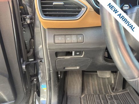 Used 2023 Hyundai Santa Fe Calligraphy AWD/4WD image 19